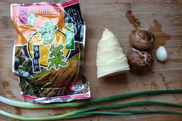 雪菜炒鸭心的做法图解2