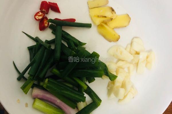 鸡腿煲的做法图解2