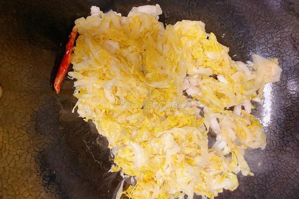 酸菜炒肉的做法图解4