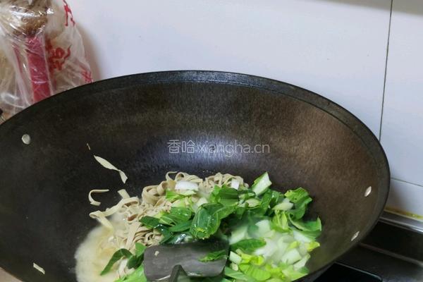 青菜烧百叶的做法图解4