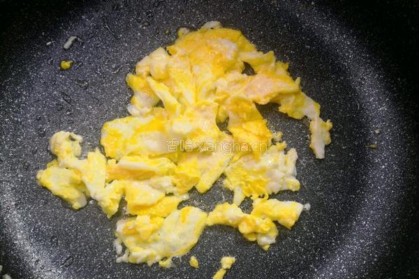 咖喱火腿蛋炒饭的做法图解2