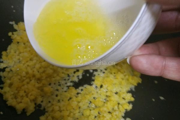 5分钟快手金银双色蛋炒饭的做法图解8