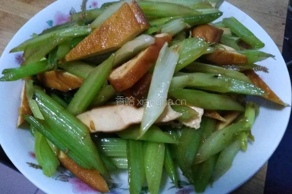 西芹炒香干的做法图解4