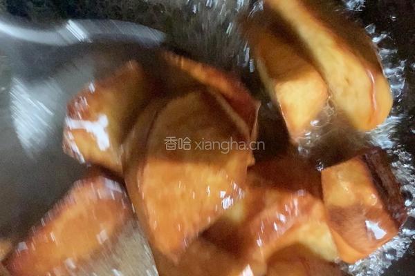 拔丝地瓜的做法图解8