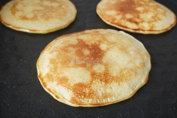 香煎玉米饼的做法图解3