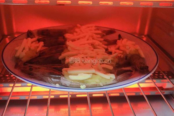 土豆泥芝士焗虾的做法图解7