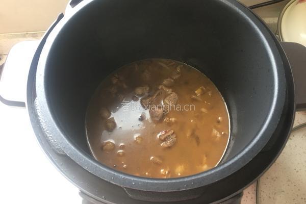 土豆炖牛肉的做法图解6