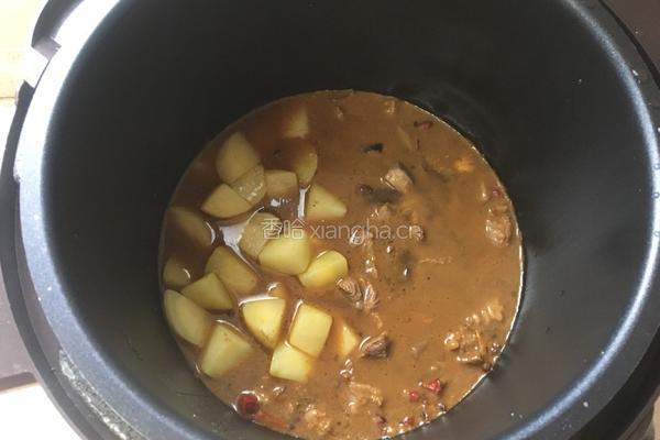 土豆炖牛肉的做法图解10
