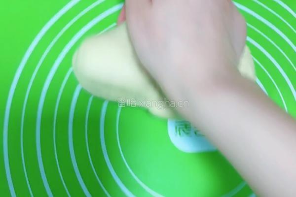 好吃又好做的牛角包的做法图解3