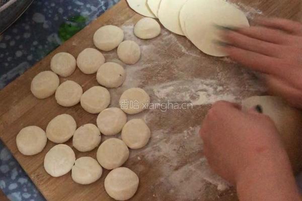 荠菜饺子?的做法图解5