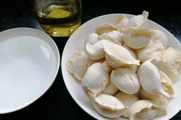 快手煎饺的做法图解1