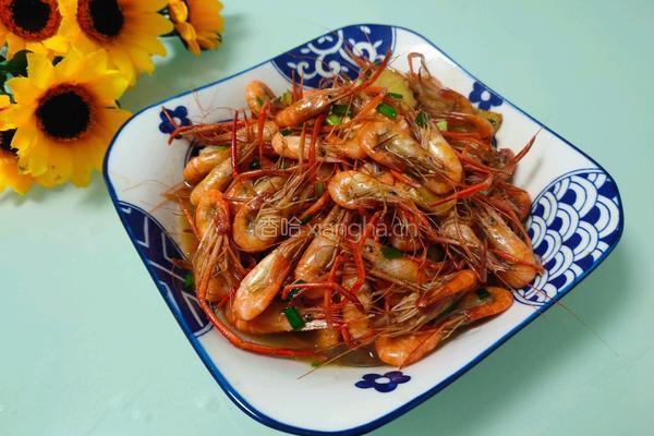 炒毛脚河虾的做法图解7