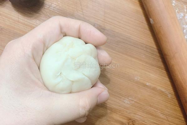 蛋黄酥的做法图解15