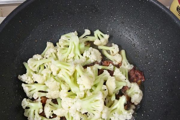 菜花炒肉便当的做法图解6