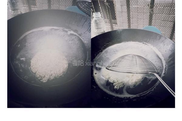 番茄鸡蛋面的做法图解2
