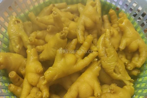 盐焗鸡爪