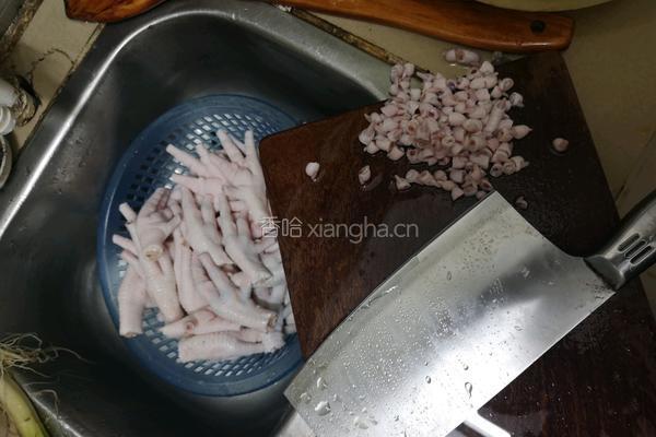 盐焗鸡爪的做法图解1