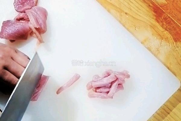 糖醋里脊的做法图解2