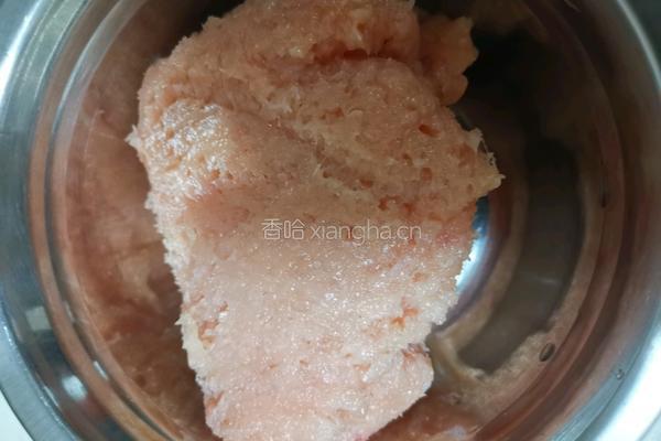 鸡茸蘑菇汤的做法图解1