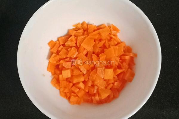 芹菜肉沫蛋炒饭便当的做法图解2