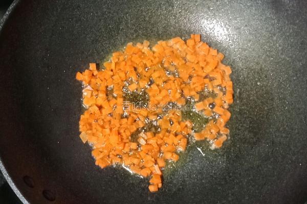 芹菜肉沫蛋炒饭便当的做法图解7