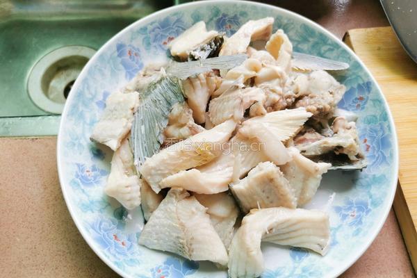 麻辣口水鱼的做法图解9
