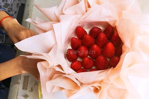 ins草莓花束蛋糕的做法图解9