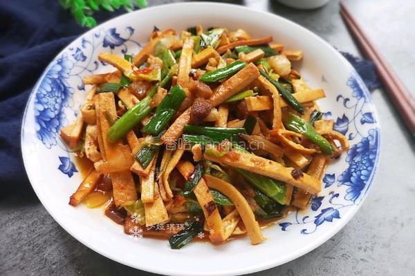 蒜苗炒香干的做法图解13