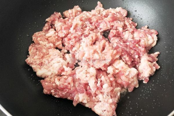香菇肉包馅儿的做法图解1