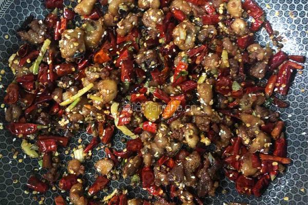 辣子鸡丁的做法图解8