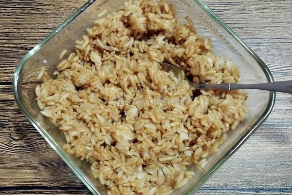 广味香肠蛋炒饭的做法图解4