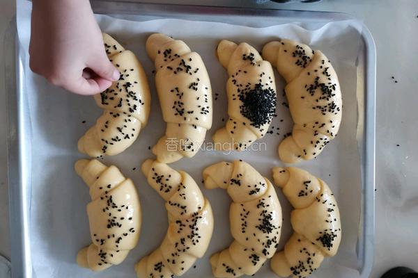 牛角包的做法图解3