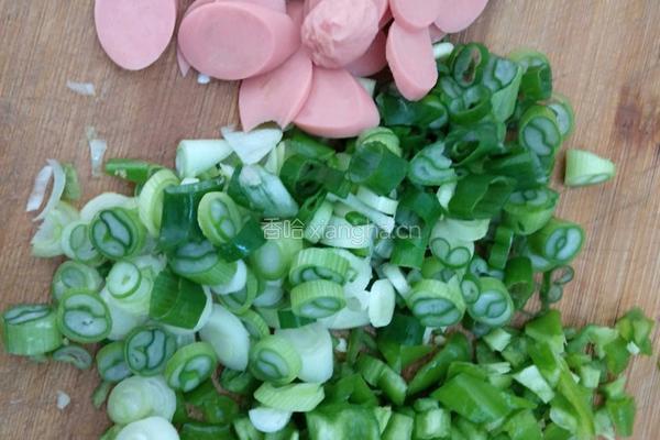 叉烧肉与鸡蛋炒青椒便当的做法图解6