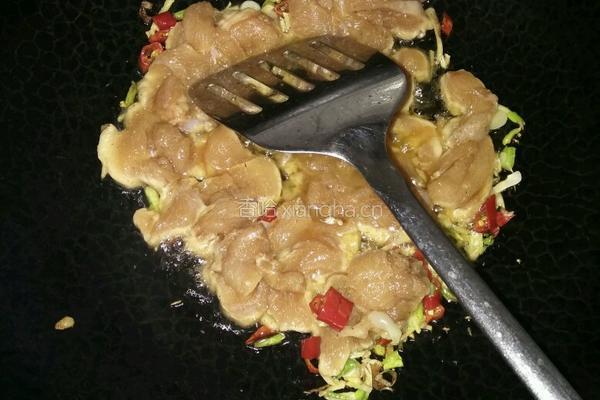 杏鲍菇烧鸡脯肉的做法图解3