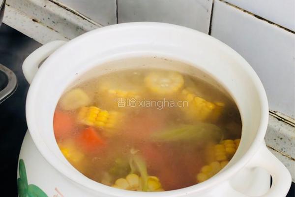 养生排骨玉米汤的做法图解3