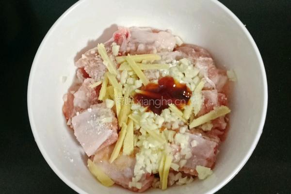 排骨蒸芋头便当的做法图解3