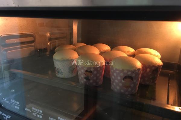 纸杯蛋糕的做法图解8