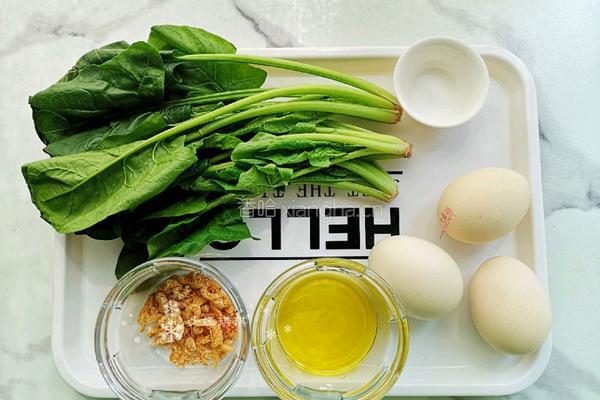 菠菜虾米蒸蛋羹的做法图解1