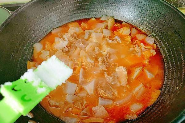 芋头炖牛腩的做法图解18
