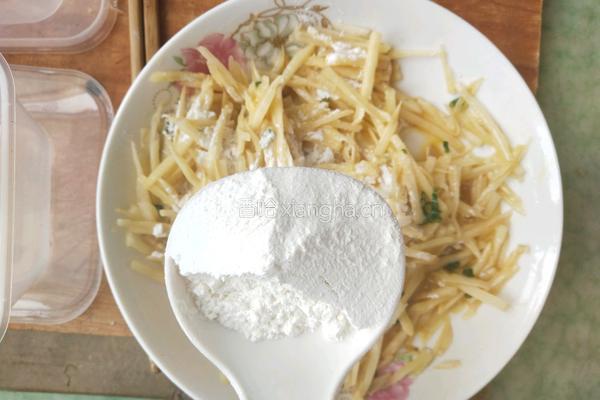 土豆鸡蛋饼的做法图解2