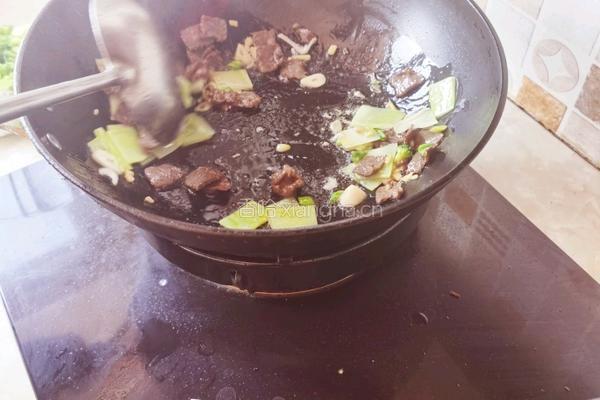 西兰花炒牛肉的做法图解8