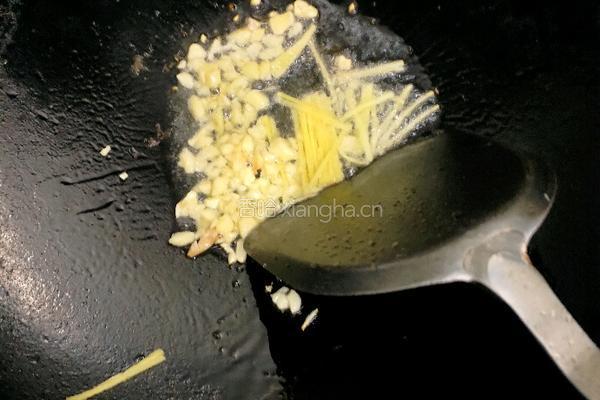 西兰花炒肉的做法图解5