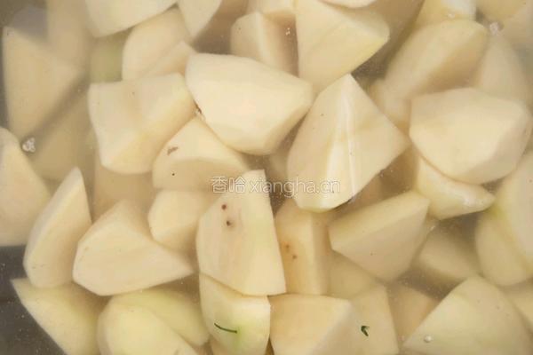铁锅炖大鹅的做法图解2