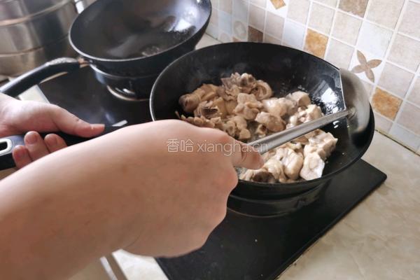 土豆炖鸡腿的做法图解5