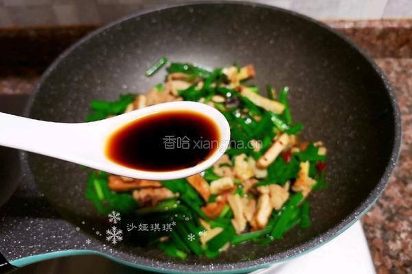 韭菜炒豆腐的做法图解13