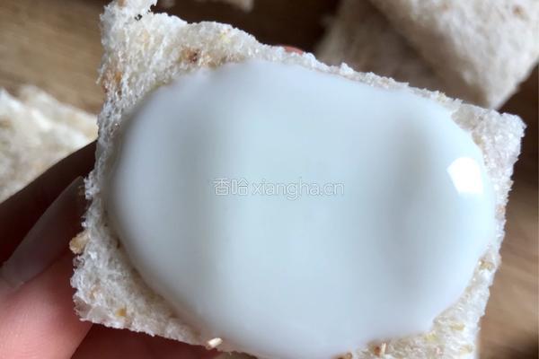 蓝莓酸奶西多士的做法图解2