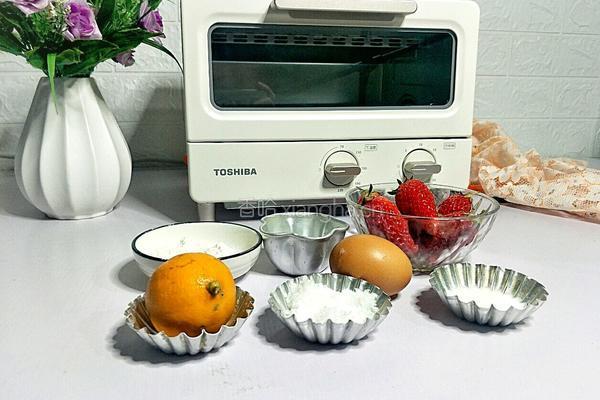 草莓奶油蛋糕的做法图解1
