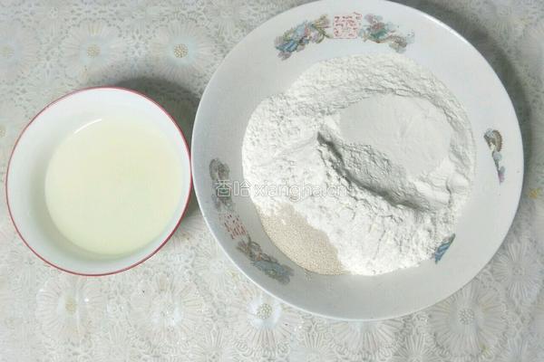 心形白馒头的做法图解1