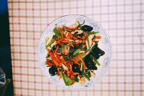 芹菜炒肉丝的做法图解9