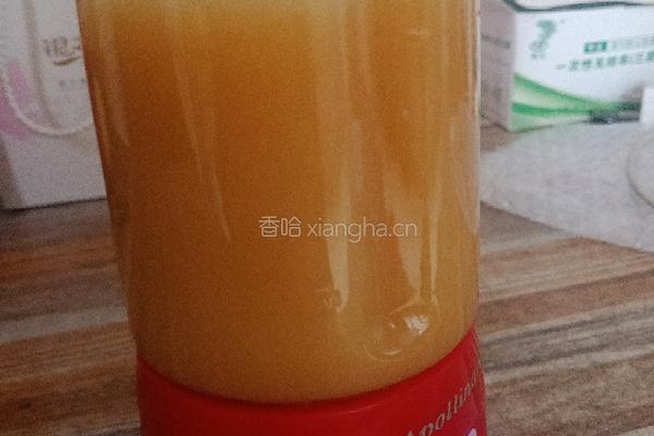 鲜榨苹果汁的做法图解5